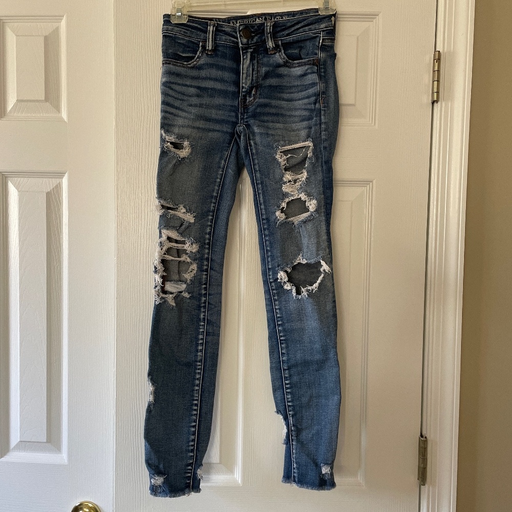 American Eagle distressed jeans